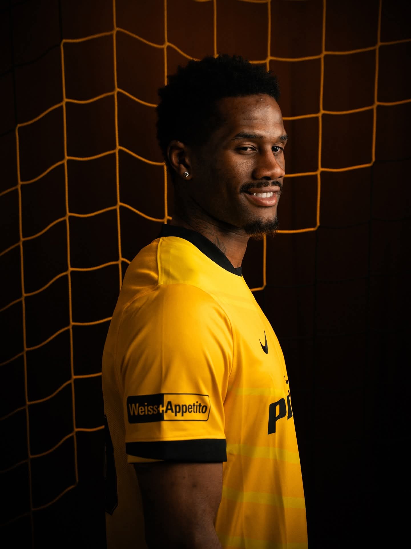 S. Essende rejoint les Young Boys : un nouveau défi pour l’attaquant congolais !